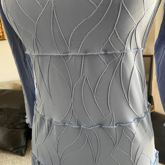 Exceptionally flattering Linda Lundstom dress - Picture 6 of 6